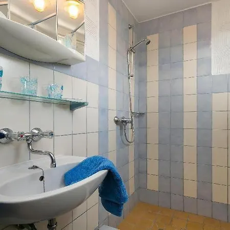 Holiday home Ruegenherz Fischerhuette Parchtitz