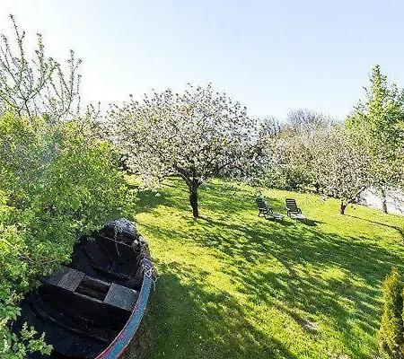 Ruegenherz Fischerhuette *