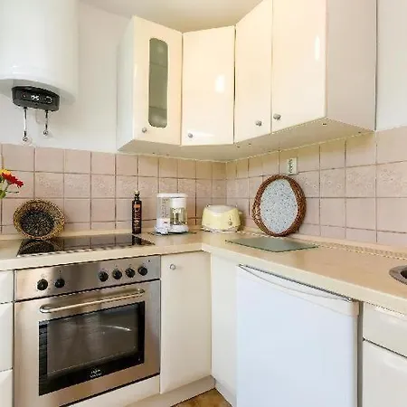 Ruegenherz Fischerhuette Σπίτι διακοπών Parchtitz